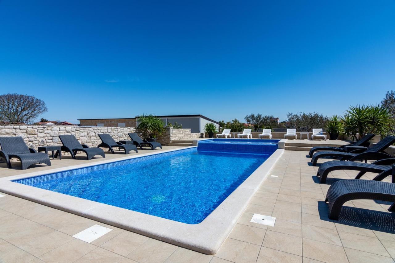 שטיניאן Family Friendly Apartments With A Swimming Pool Valbandon, Fazana - 2201 מראה חיצוני תמונה