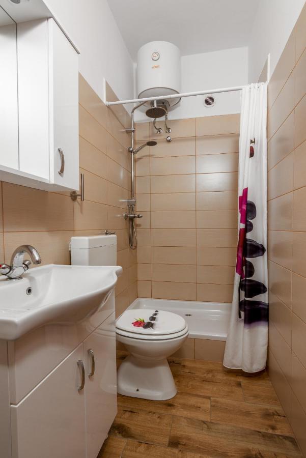 שטיניאן Family Friendly Apartments With A Swimming Pool Valbandon, Fazana - 2201 מראה חיצוני תמונה
