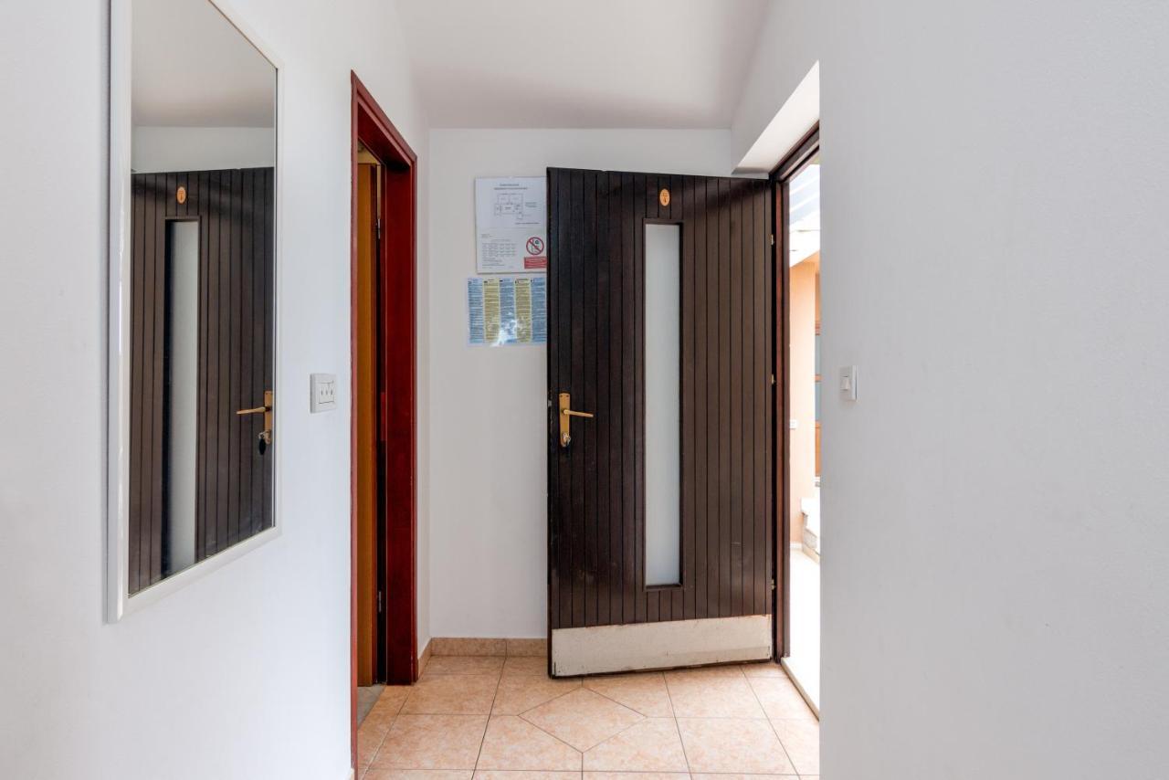 שטיניאן Family Friendly Apartments With A Swimming Pool Valbandon, Fazana - 2201 מראה חיצוני תמונה